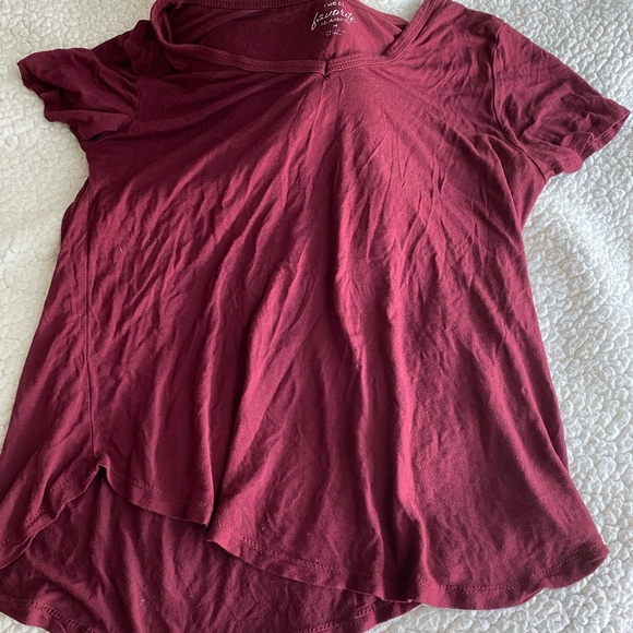 Maroon V-Neck Tee - Picture 2 of 4